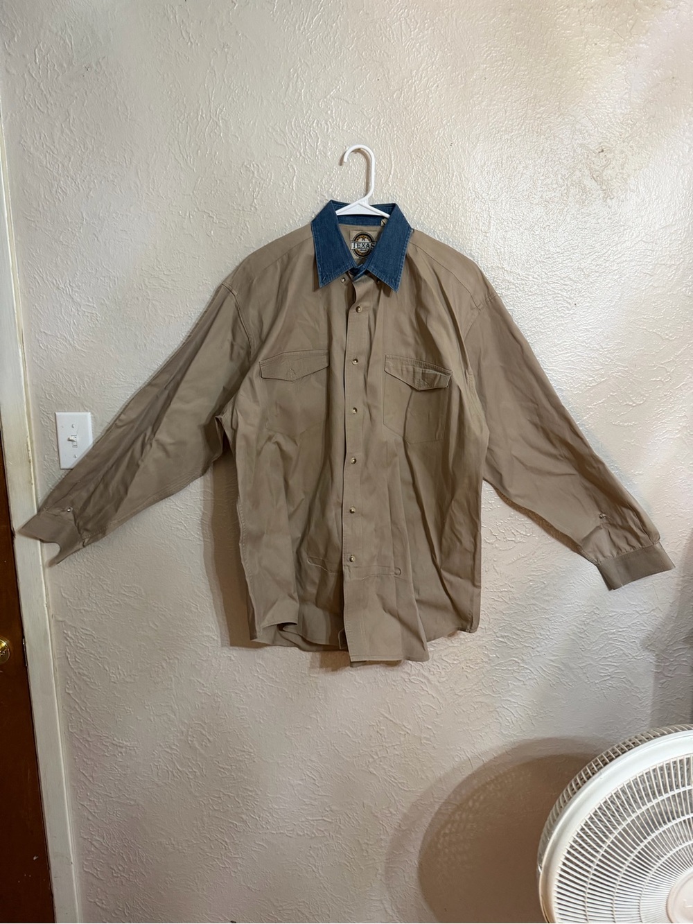 VINTG Texas authentic dry goods Men Tan Work Shirt Jacket with denim Blue Collar